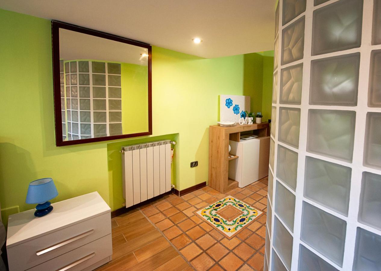 Ferienwohnung Casa "Positano" Da Ely - Salerno Centro Con Self Check-In Exterior foto